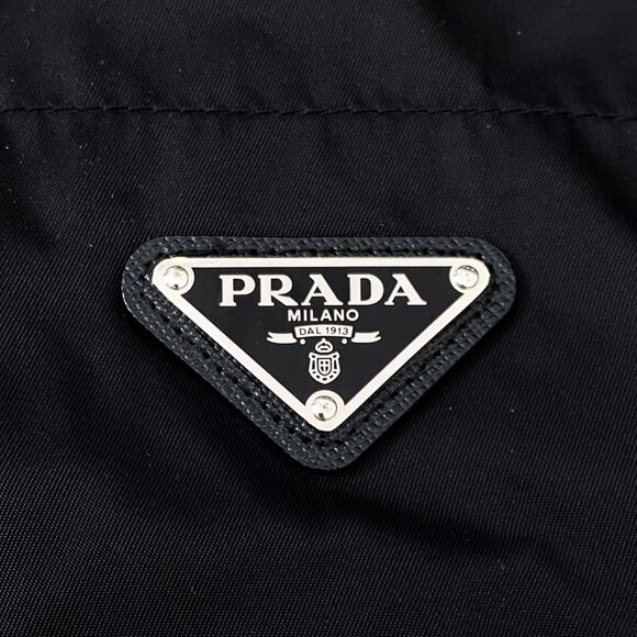 Prada Black Button-Up Short Sleeve Shirt With Chest Pocket - Picture 5 of 8